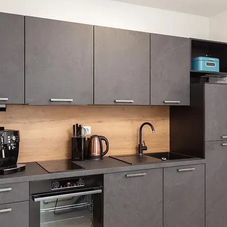 Tt - Apartments With Private Parking Promajna Exterior photo