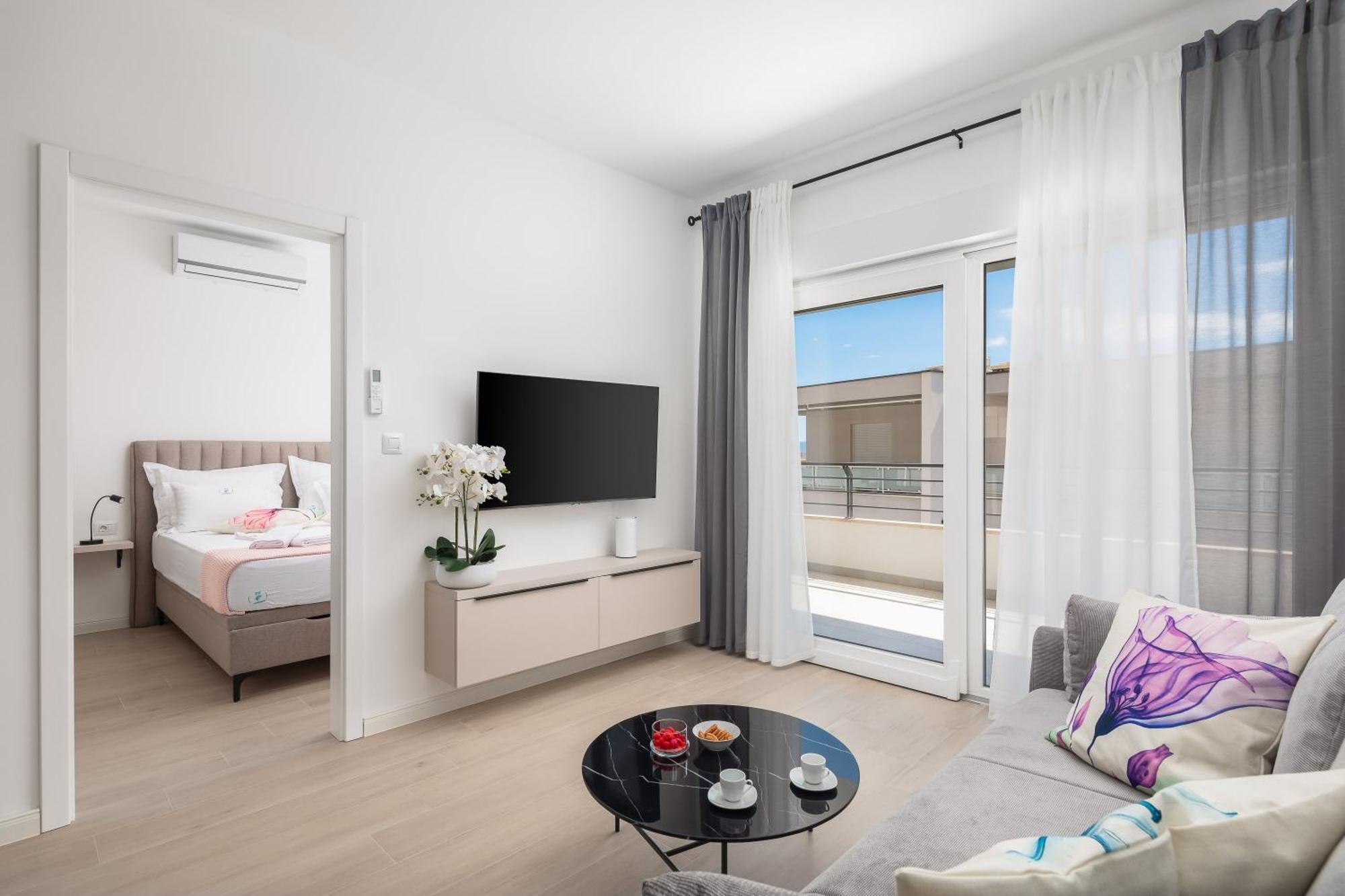 Apartment Tt - With Private Parking